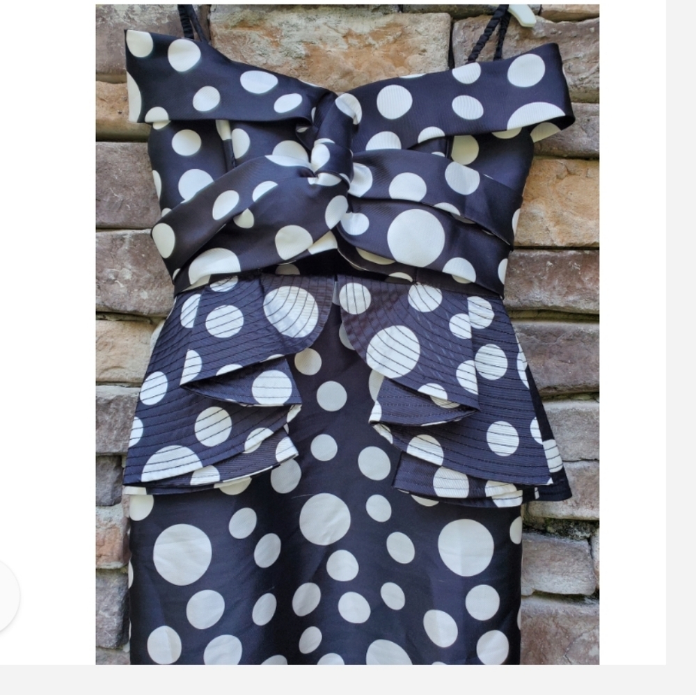 Dress - Picture 4 of 6